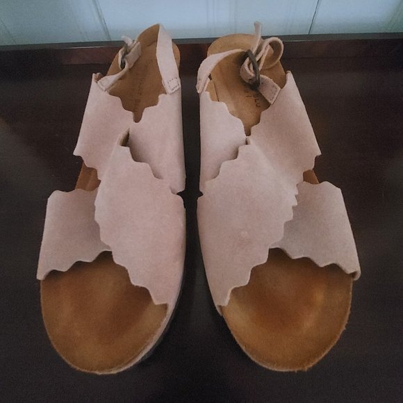 Chocolat Blu Wedges - Size 8 - Picture 1 of 6